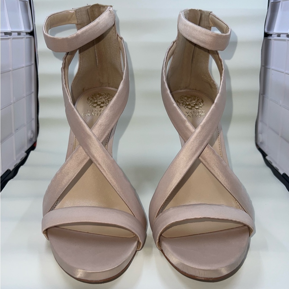 Vince Camuto Women's Devinhara High Heel Dress Heeled Sandal - Picture 2 of 7